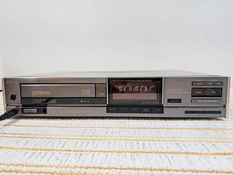 TEAC ZD-3000 Vintage 80s Single Disc Compact Disc CD Player Japan