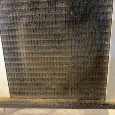 Peavey Decade 1980s Silver Trim Guitar Combo Amp image 5