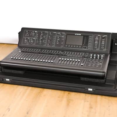 Midas M32 40-Channel Digital Audio Console with Road Case CG013D9 *ASK FOR SHIPPING*