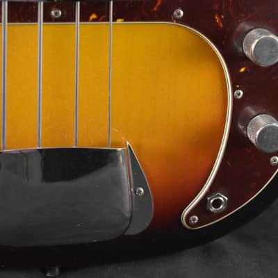 Fender James Jamerson 1962 Precision Bass 3-Tone Sunburst Rosewood Fingerboard image 4