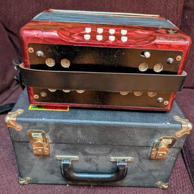 Hohner Erica 2-row button accordion in G/C image 3