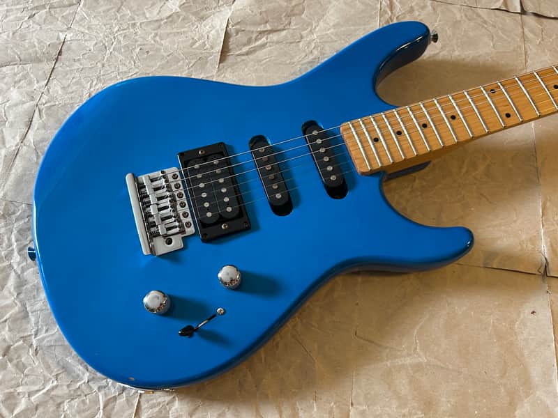 Washburn G-Junior G-JRV late-80s - Blue MIK 25.4scale Small bodied