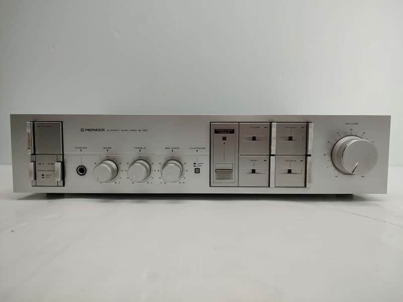 Pioneer A-30 Stereo Amplifier 40 Watts/Ch - 8 Ohms 1983-1985 - Silver image 1