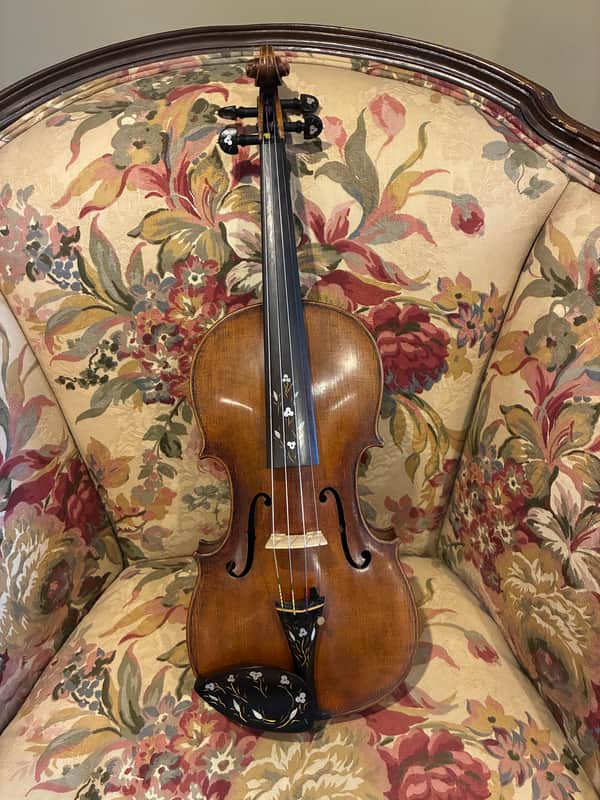 Violin, Mittenwald, Germany Full size 1850-1920 image 1