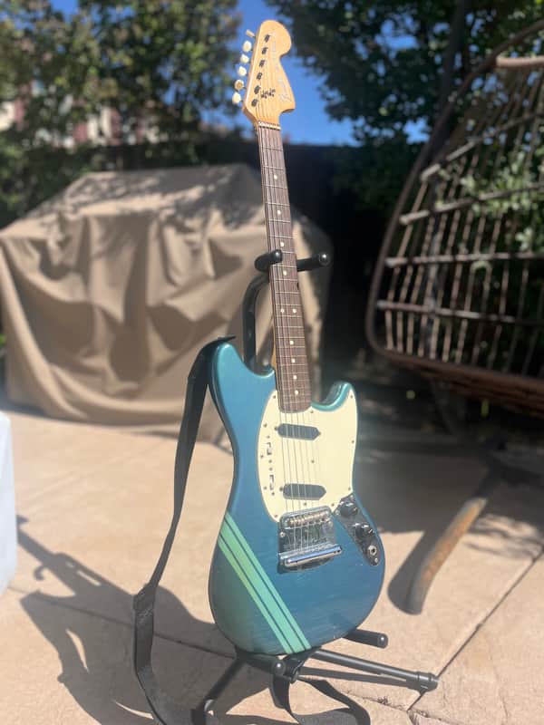 Fender Competition Mustang (1969 - 1973) | Reverb