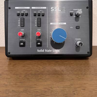 Solid State Logic SSL 2 Interfaz de audio USB - 24 bits/192 kHz, 2