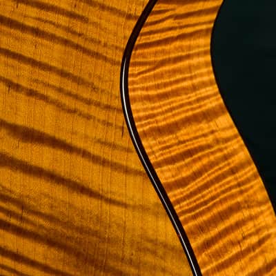 Bourgeois 00 12-Fret “The Coupe” Full Aged Tone Flamed Maple and Adirondack Spruce Used (2022) image 18