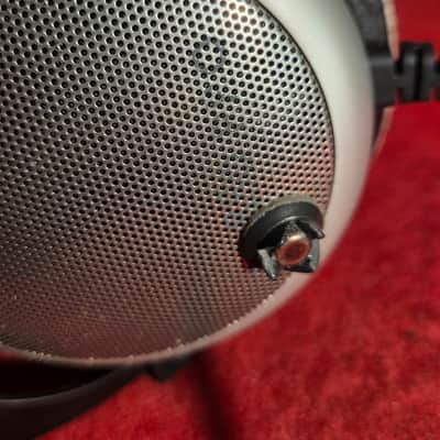 Beyerdynamic DT 880 Pro Semi-Open Studio Headphones image 4