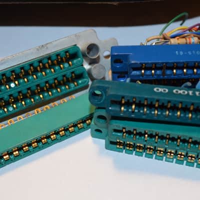 Ten (10) amphenol etc 15 pin female edge connector for 500 series image 2