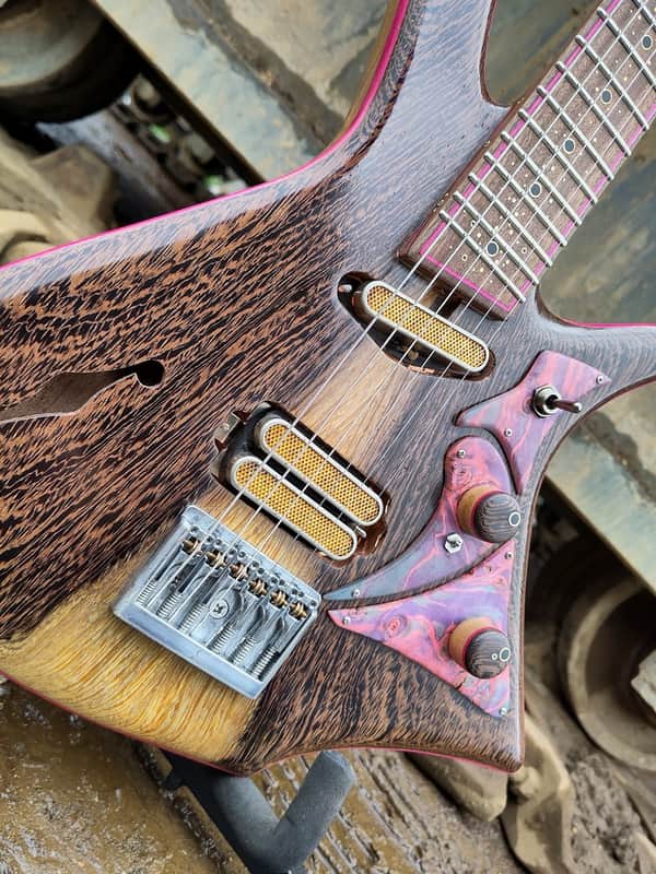 SBC Guitars Cygnus 'Solar Nomad' 2024 - Semi hollow image 1