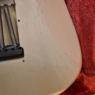 Vintage Fender  Stratocaster 1985 MIJ E serial image 5