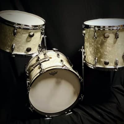 Gretsch Round Badge Jazz Kit Vintage 60s 16"x12" bass drum! image 3