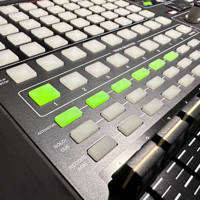 Akai APC40 2010s - Black image 1