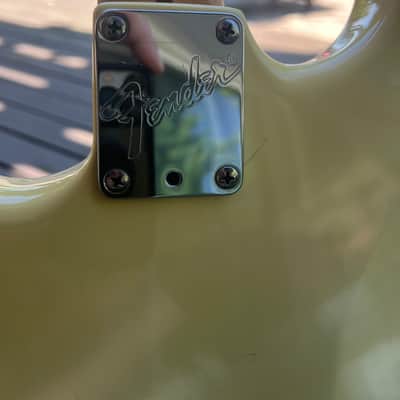 Fender American Standard Stratocaster with Maple Fretboard 1996 - 1997 Vintage White image 13