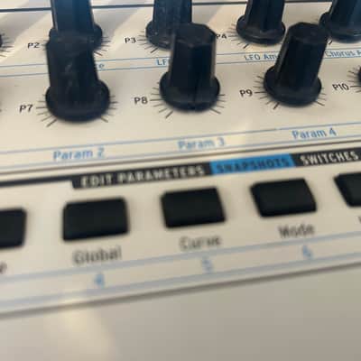 Arturia KeyLab 88 MIDI Controller MIDI Controller 2015 - 2017 - White image 7
