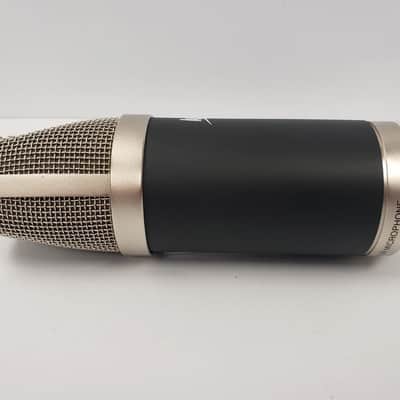 Apex 435B Wide Diaphragm Condenser Microphone - Black image 4