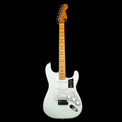 American Ultra II Stratocaster In Avalanche (Pre-Owned) image 3