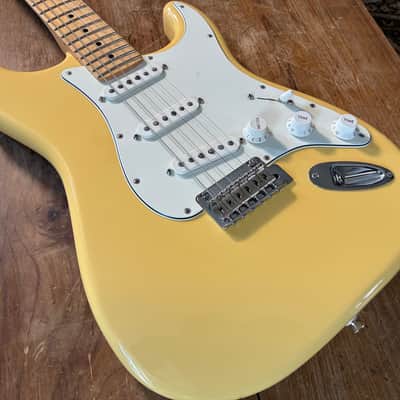 Fender Stratocaster player series 2018 - Butter cream image 6