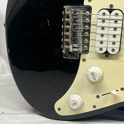 Yamaha EG 112C Doublecut Electric Guitar image 5