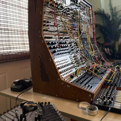 2 Many Synths 20u 116hp 2022 - Medium finish wood image 5