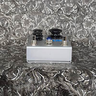 Keeley Zoma Stereo Reverb / Tremolo - Silver image 7