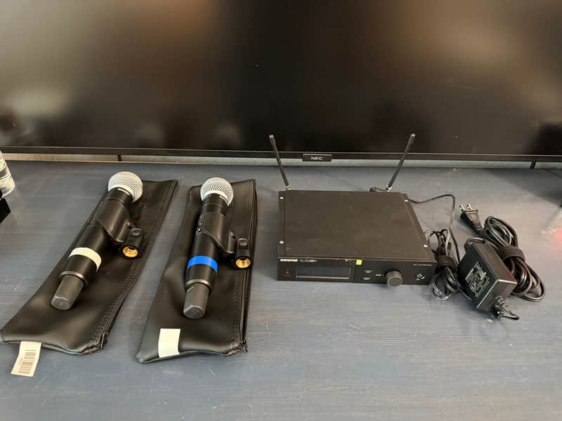Shure SLXD+/SM58 Wireless Microphone System image 1