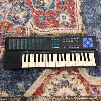 Yamaha PSS-140 Synthesizer 1980s - Black