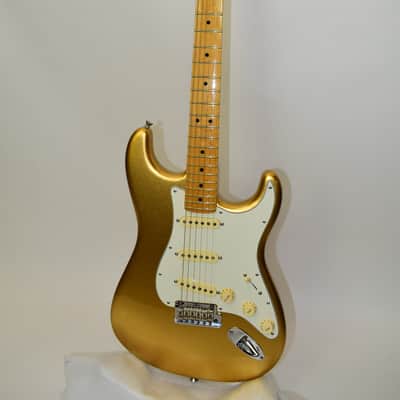 2014 Fender Limited Edition American Standard Stratocaster Electric Guitar, Maple Fingerboard, Mystic Aztec Gold w/ Case image 2