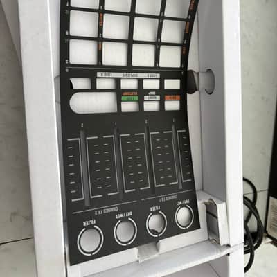 Native Instruments Traktor Kontrol F1 2010s - Black image 11