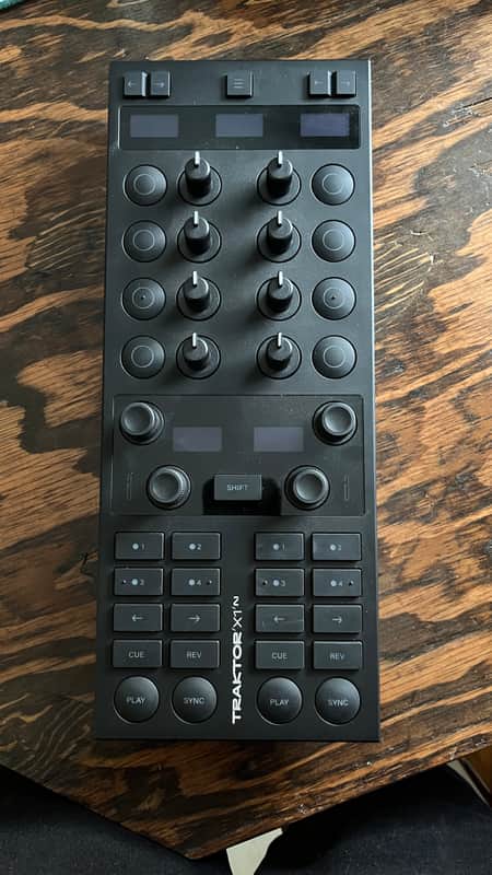 Native Instruments Traktor Kontrol X1 MK3