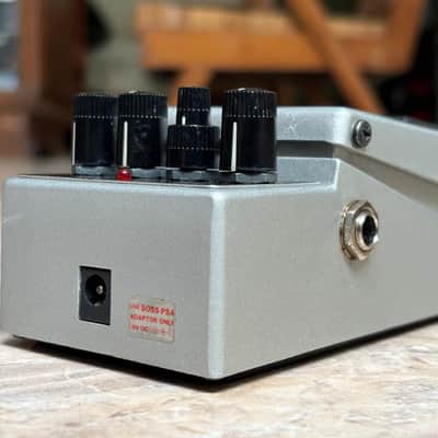 Boss FZ-2 Hyper Fuzz (Silver Label) Excellent - Dated October 1993 - Grey Silver Monochrome image 9