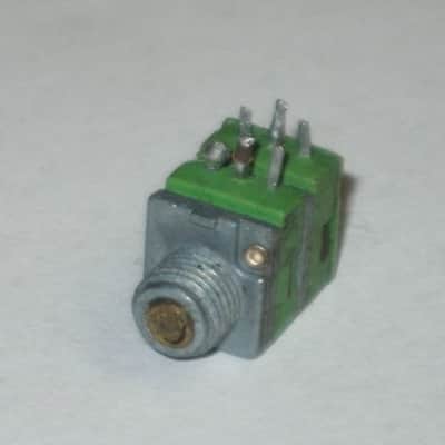 FIVE broken (for parts - AS IS/ FINAL SALE) Boss / Alpha & Alps  potentiometers (various values) 1990s - 2010s - 3 green, 2 teal, 4 are square, 1 is rectangle (stacked) values are in the description (NO: pedals/other items) image 6