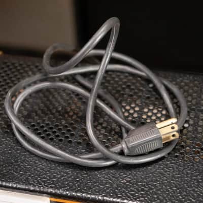 B+K Precision Dynascan Corp Model 1650 Tri-Output Power Supply - Used image 10