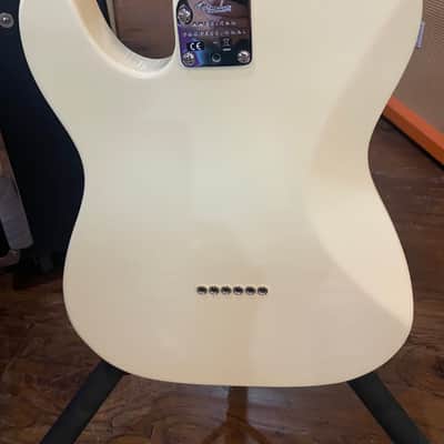 Fender American Professional II Telecaster Deluxe Maple Olympic White #US22041643 (8lbs, 3.3oz) image 4