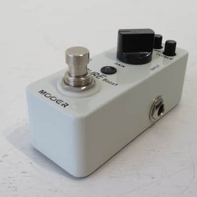 Mooer Pure Boost 20Db Clean Boost Guitar Effects Pedal image 2