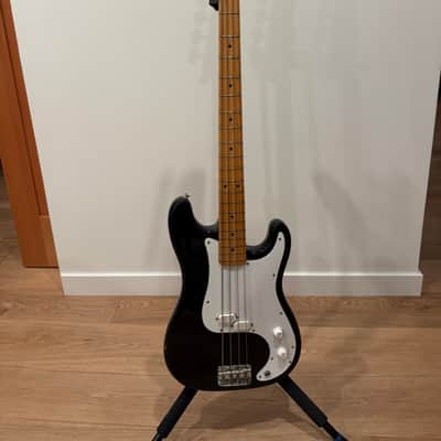 Squier Bullet Bass B-34 1984 - 1985 - Black image 1
