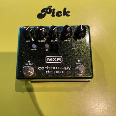MXR M292 Carbon Copy Deluxe Analog Delay 2017 - Present - Green image 1