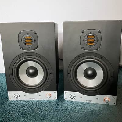 Eve Audio SC207 7" Active Studio Monitor - PAIR image 1