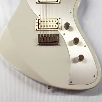 Fender American Ultra II Meteora - Avalanche image 3