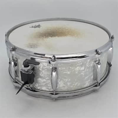 Used Vintage Gretsch Snare Drum White Marine Pearl - Fair image 4