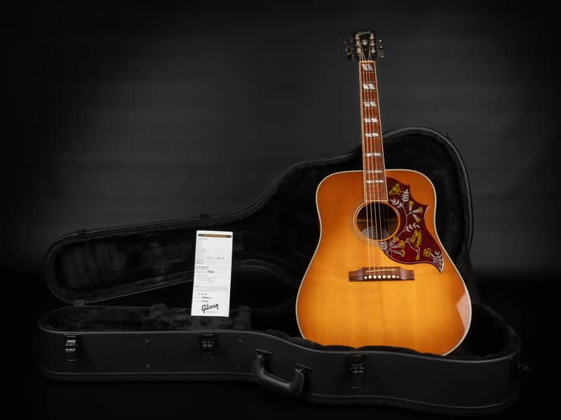 2015 Gibson Hummingbird Standard - HCS Heritage Cherry Sunburst | USA All Solid Square Shoulder Dreadnought Acoustic Guitar L.R. Baggs Pickup | CoA OHSC