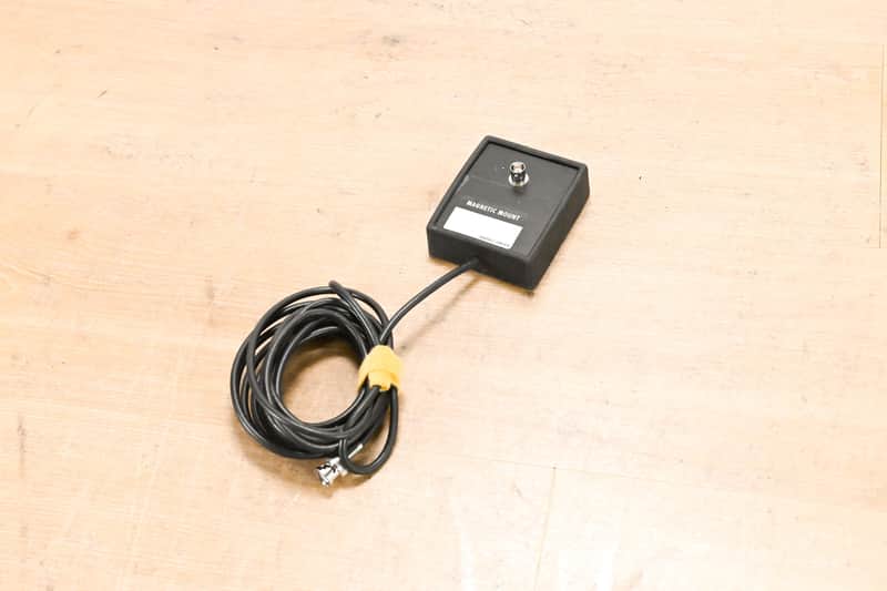 Radiall / Larsen BNC-BNC Magnet Mount CG0119T image 1