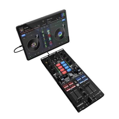 Reloop Mixtour Pro All-In-One Four-Deck DJ Controller with Audio Interface and Flexible Performance Pad Section image 6