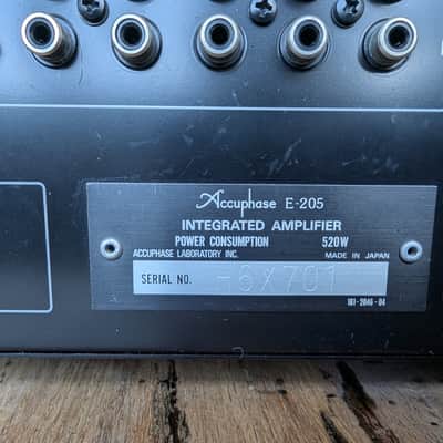 Accuphase E-205 1986 - Black image 14