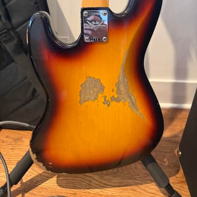 Fender Custom Shop 1961 Jazz Bass Heavy Relic 3-Tone Sunburst with Case image 3