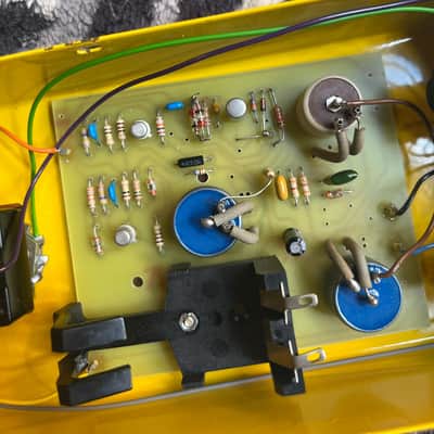 Sola Sound Tone Bender Yellow Hybrid early 2000 version image 9