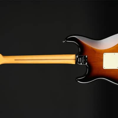 Fender American Professional II 70th Anniversary Stratocaster, Maple Fingerboard in 2-Color Sunburst #US230002692 image 4