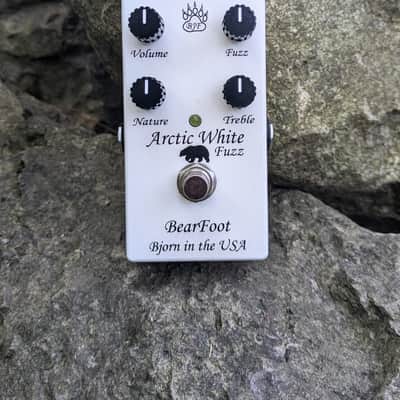 Bearfoot FX Arctic White Fuzz V2 Bjorn Juhl Design, Pedalboard Friendly Silicon Fuzz! image 3