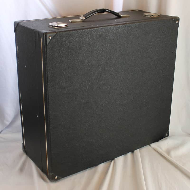Black Italian Hard Case for Accordion 21.50" x 19.50" x 10.25" (54.50cm x 49.50cm x 26cm) image 1