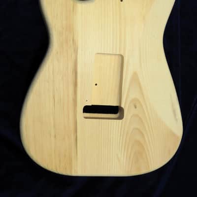 40yr Aged Pine Strat Style body - 3lbs #3694  *IMPORT CHARGES INCLUDED image 7